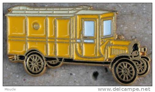 VIEUX BUS JAUNE - VEHICULE DE LA POSTE SUISSE - OLD CAR SWISS POST YELLOW - 7 - Postwesen