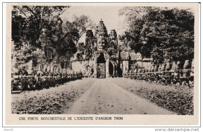 Angkor Thom Cambodia Cambodge, Ancient Asia Architecture, On 1930s/50s Vintage Postcard - Cambodia