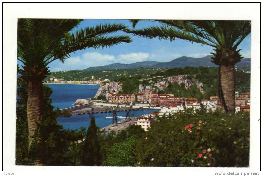 Cpsm NICE Vue Générale Sur La Ville Et Le Port - Schiffahrt - Hafen