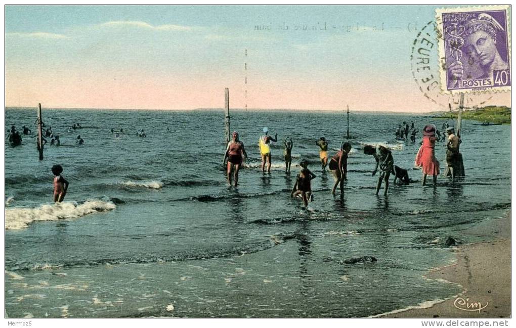 Tharon Plage La Plage Heure Du Bain Phot Combier Colorisée Carte Animée - Tharon-Plage