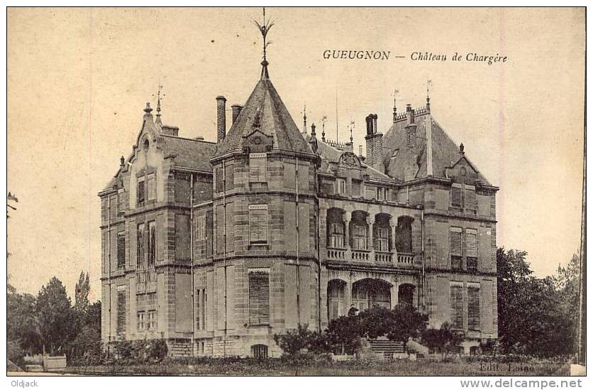 GUEUGNON Château De Chargère - Gueugnon