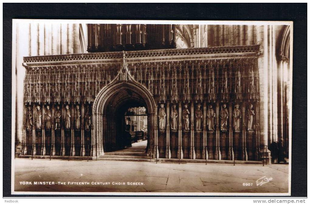 RB 877 - Walter Scott Real Photo Postcard York Mintster - 15th Century Choir Screen - Yorkshire - York