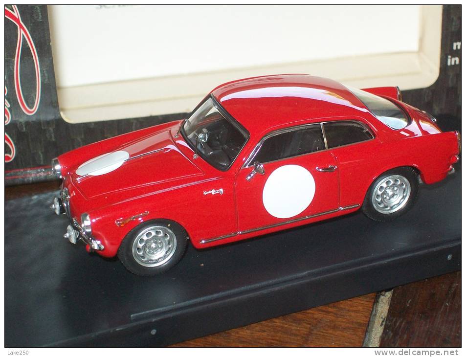 BANG -7203 -  ALFA ROMEO,GIULIETTA SPRINT OLD CARS RACES  Scala 1/43 - Bang