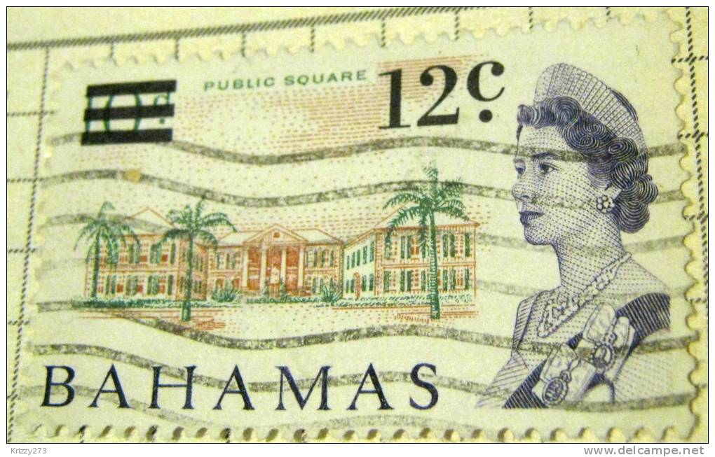 Bahamas 1966 Queen Elizabeth II And Public Square 10d Overprinted 12c - Used - 1963-1973 Ministerial Government