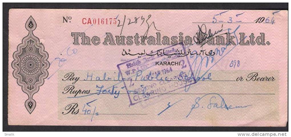 PAKISTAN Cheque The Australasia Bank Ltd. Napier Road Karachi 5-3-1964 - Bank & Versicherung