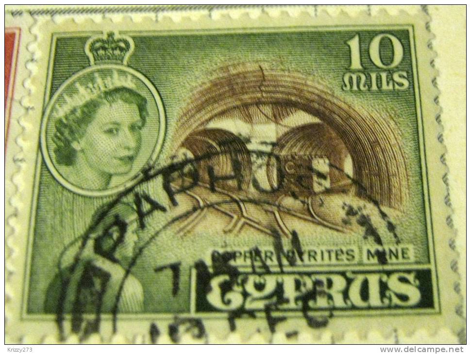 Cyprus 1955 Queen Elizabeth II And Copper Pyrites Mine 10m - Used. - Chypre (...-1960)