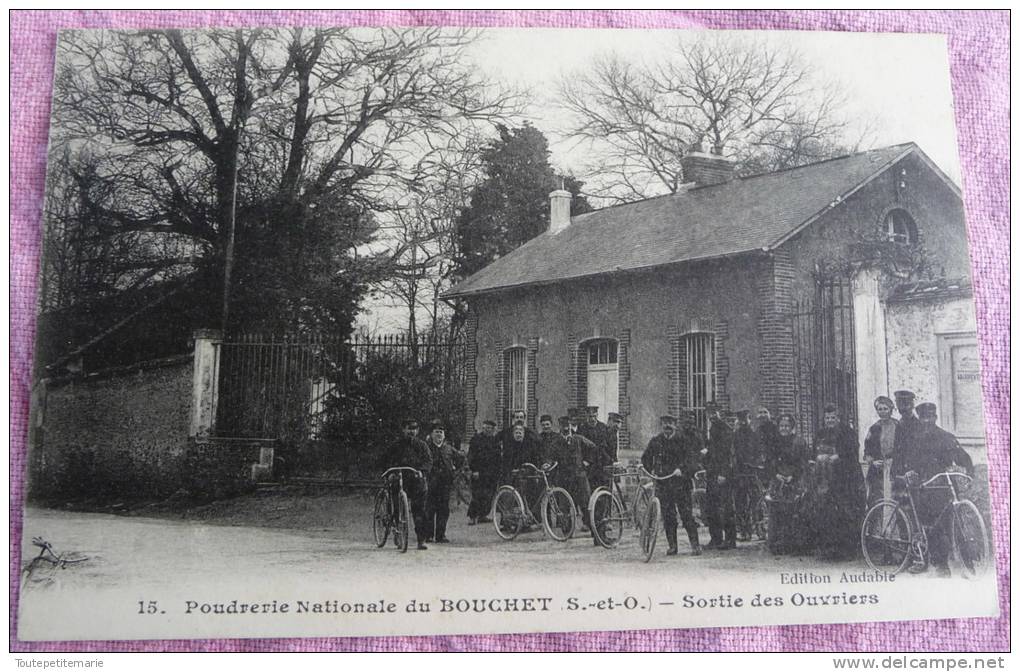 POUDRERIE NATIONALE DU BOUCHET - SORTIE DES OUVRIERS - Saint Vrain