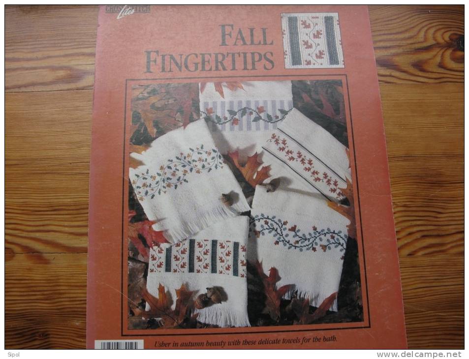 Fall Fingertips Carton De 22 X 30 Cm  3 Grilles De Bordures Au Point De Croix Pour Serviette Ou Linge - Point De Croix