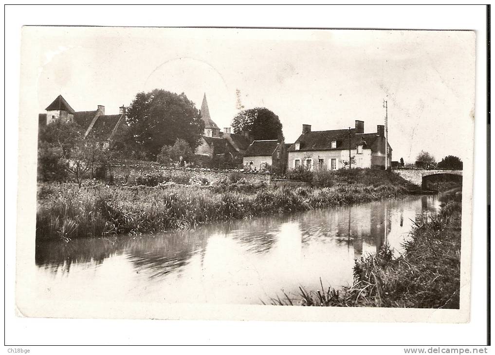 CPA : 18 Cher - La Guerche : Vue Sur Le Chautay : Cours D´eau , Pont ,  Maisons , Clocher , - La Guerche Sur L'Aubois