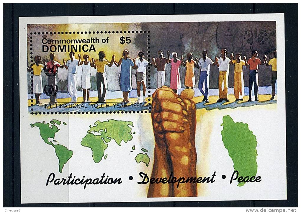 Dominique ** Bloc N° 100 - Année De La Jeunesse - Dominica (1978-...)