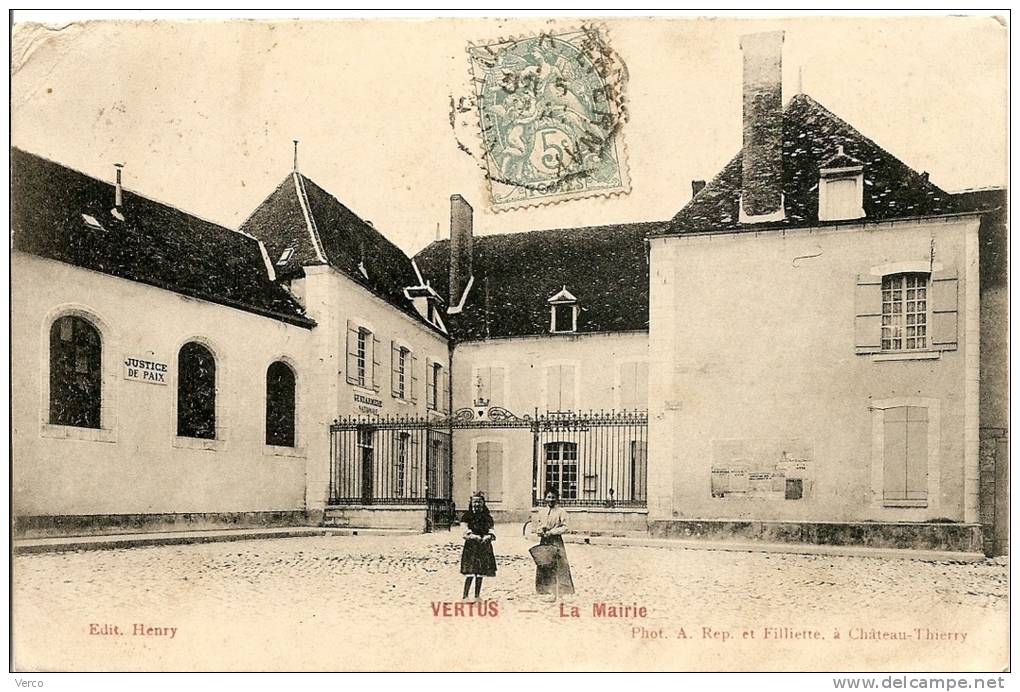 Carte Postale Ancienne De VERTUS - Vertus