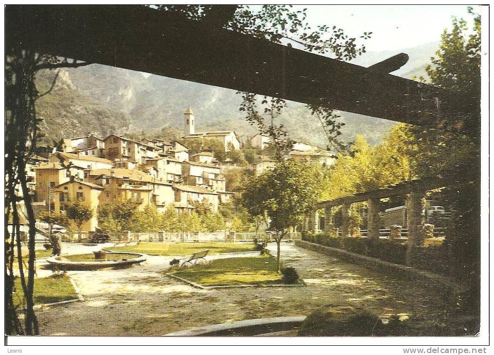 LANTOSQUE  Le Jardin Public Et Vue Sur Le Village - Lantosque