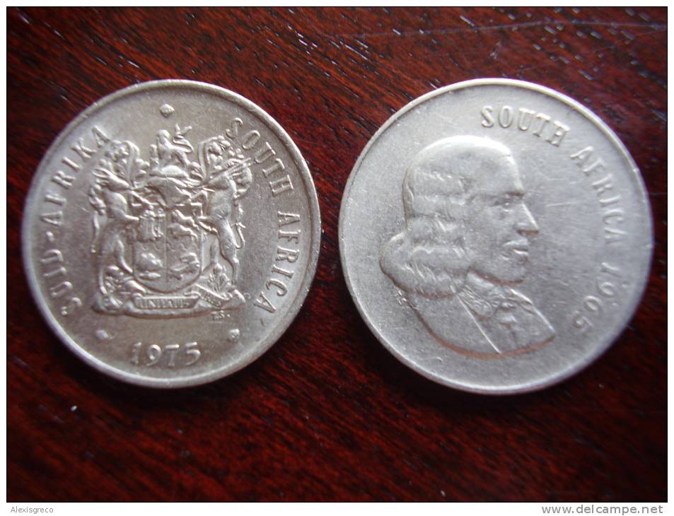 SOUTH AFRICA 1965-1975 TWO TWENTY CENTS COINS USED In GOOD CONDITION. - Afrique Du Sud