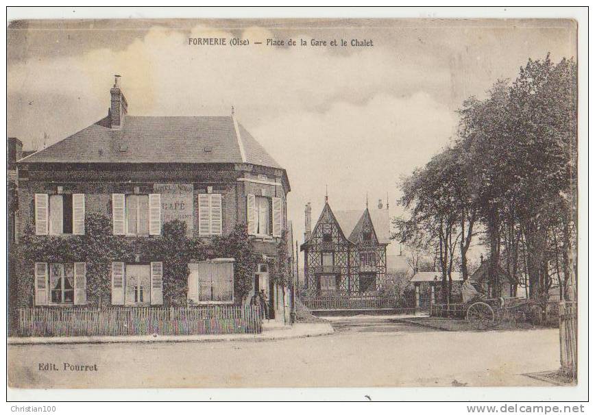 FORMERIE : PLACE DE LA GARE ET LE CHALET - ATTELAGE - CPA ECRITE - 2 SCANS - Formerie