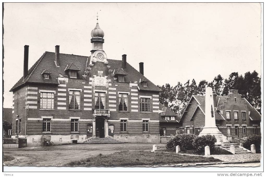 59- MARCOING-  HOTEL De VILLE- MONUMENT Aux MORTS-Beau Plan  SUP - Marcoing