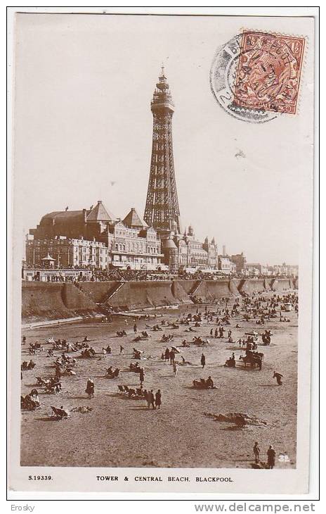 PGL AT238 - GREAT BRITAIN BLACKPOOL TOWER AND THE CENTRAL BEACH 1930 - Blackpool