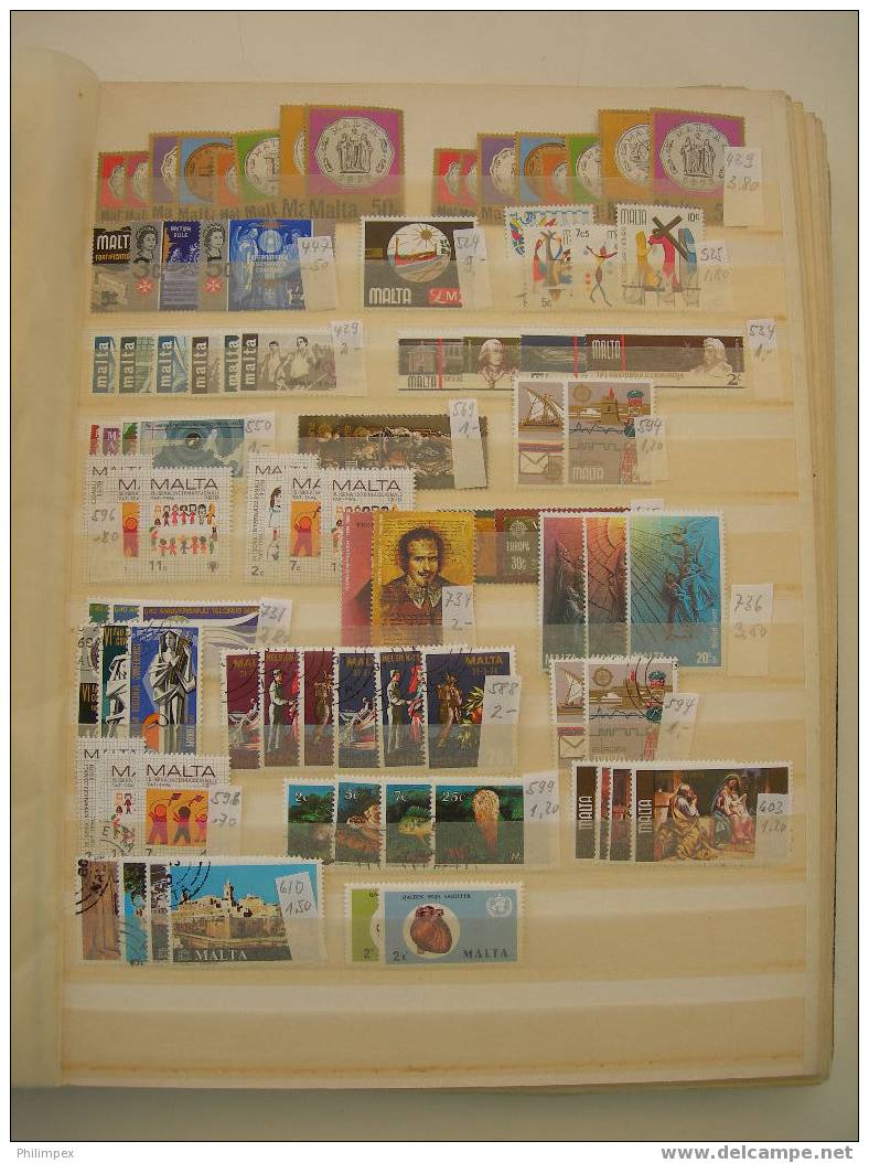 EUROPE,  LOT MOSTLY NEVER HINGED MATERIAL  IN HUGE STOCK BOOK **/o! - Vrac (min 1000 Timbres)