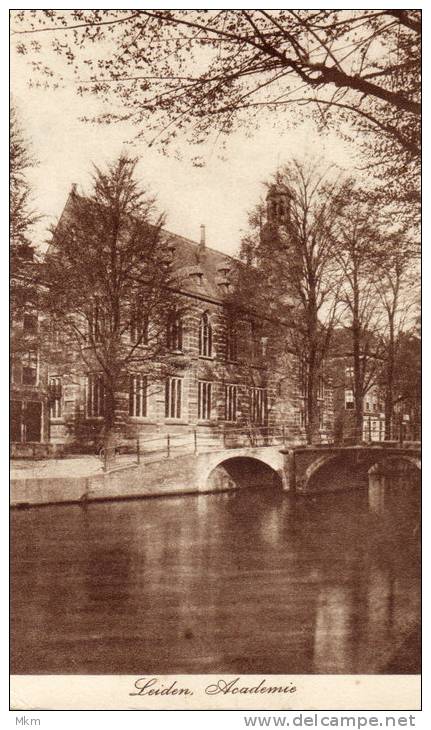 Academie - Leiden