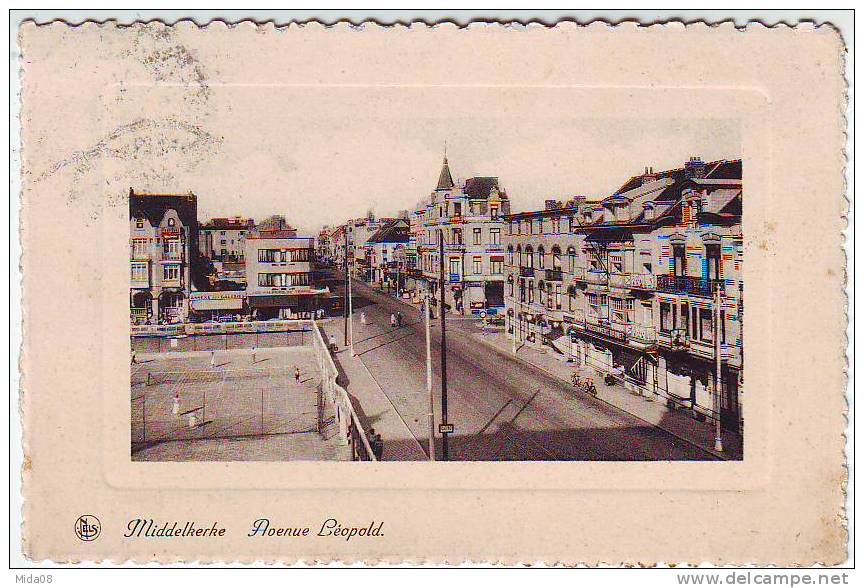 MIDDELKERKE. AVENUE LEOPOLD. TERRAINS DE TENNIS. - Middelkerke