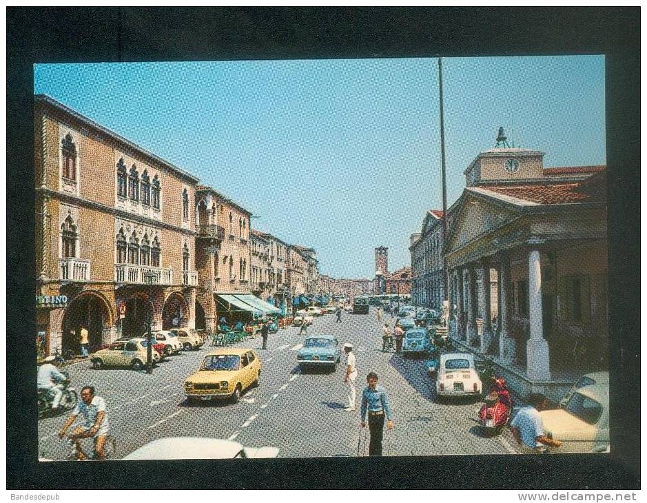 CPSM - Italie - CHIOGGIA - Municipio Corso Del Popolo ( Voiture Automobile FIAT Scooter Vespa Agent De Police ) - Chioggia