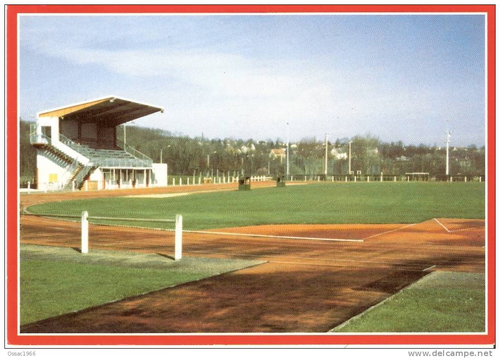 77 COMBS LA VILLE  Le Stade - Combs La Ville