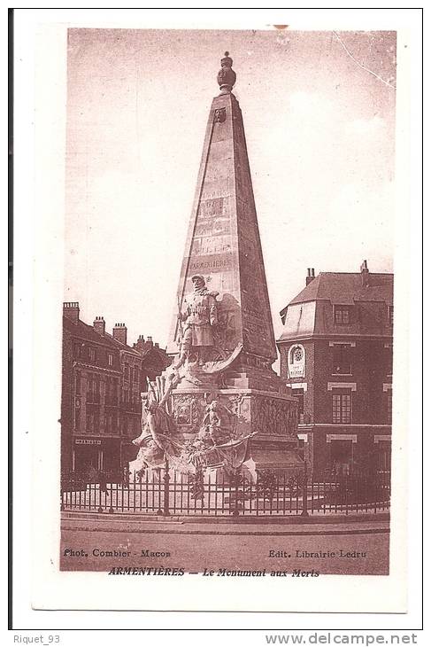 ARMENTIERES - Le  Monument Aux Morts - Armentieres