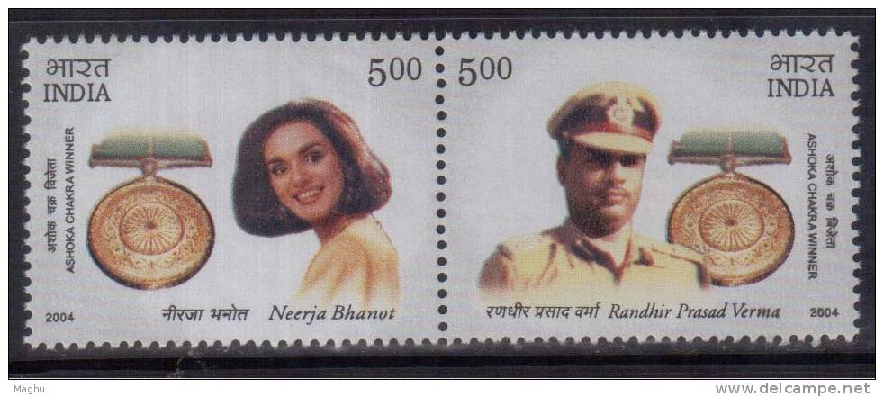 India MNH 2004, Se-tenent Of 2, Asoka Chakra Winners, Medel, Neerja Bhanot &amp; Randir Prasad Verma - Ungebraucht