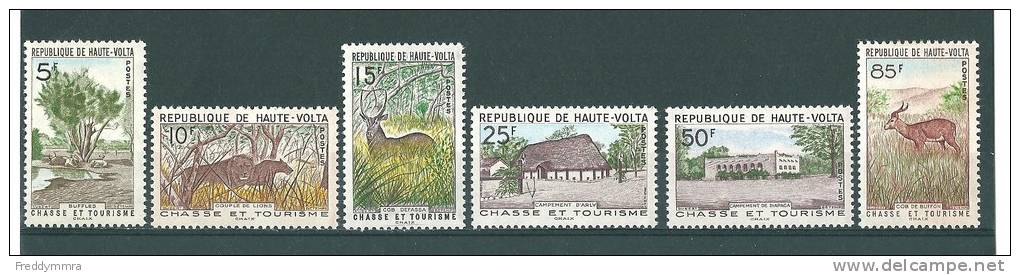 Haute-Volta:  97/ 102 *   Chasse Et Tourisme - Animalez De Caza