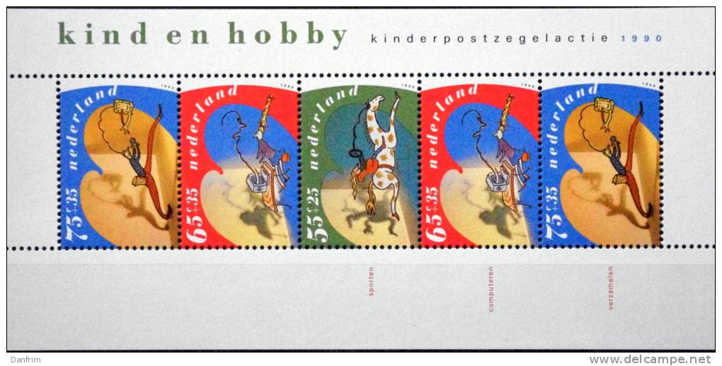 Netherlands 1990   MiNr .1392c-1394c   BLOCK 34    ( Lot  1339  ) MNH (**) - Unused Stamps