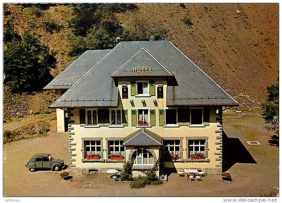 Vosges -gd Format -ref F835-bussang -hotel Du Col De Bussang -petit Plan Voiture -automobile  - Vue Aerienne  - - Bussang