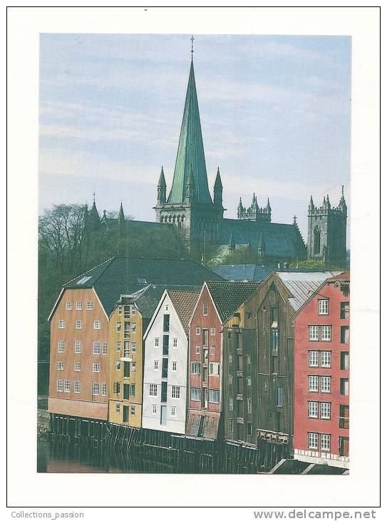 Cp, Norvège, Trondheim, The Wave Houses Along The River Nid And Nidaros Cathedral - Norvège