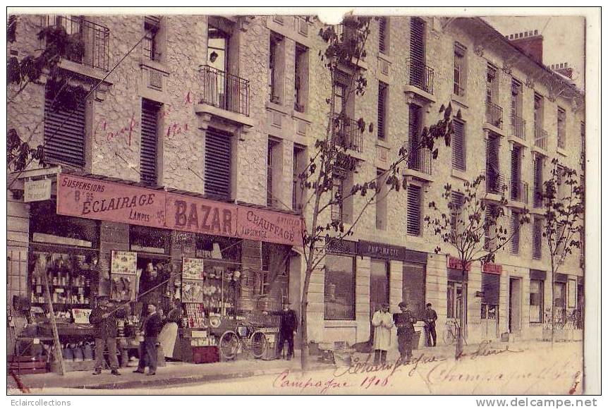 Champagne Sur Seine      77         Bazar Electricité  Lampes  Chauffage  (petit Manque) - Champagne Sur Seine