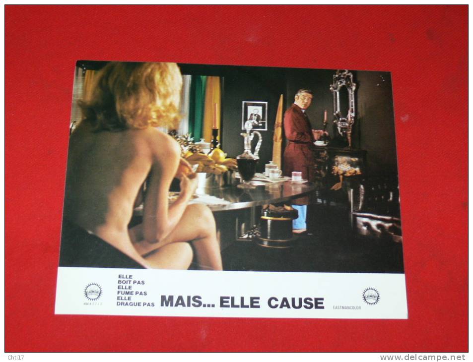 PHOTOS DE CINEMA  ORIGINALES ( 17  ) ELLE BOIT PAS FUME PAS DRAGUE  MAIS....ELLE CAUSE PAR MICHEL AUDIARD  GAUMONT  1970