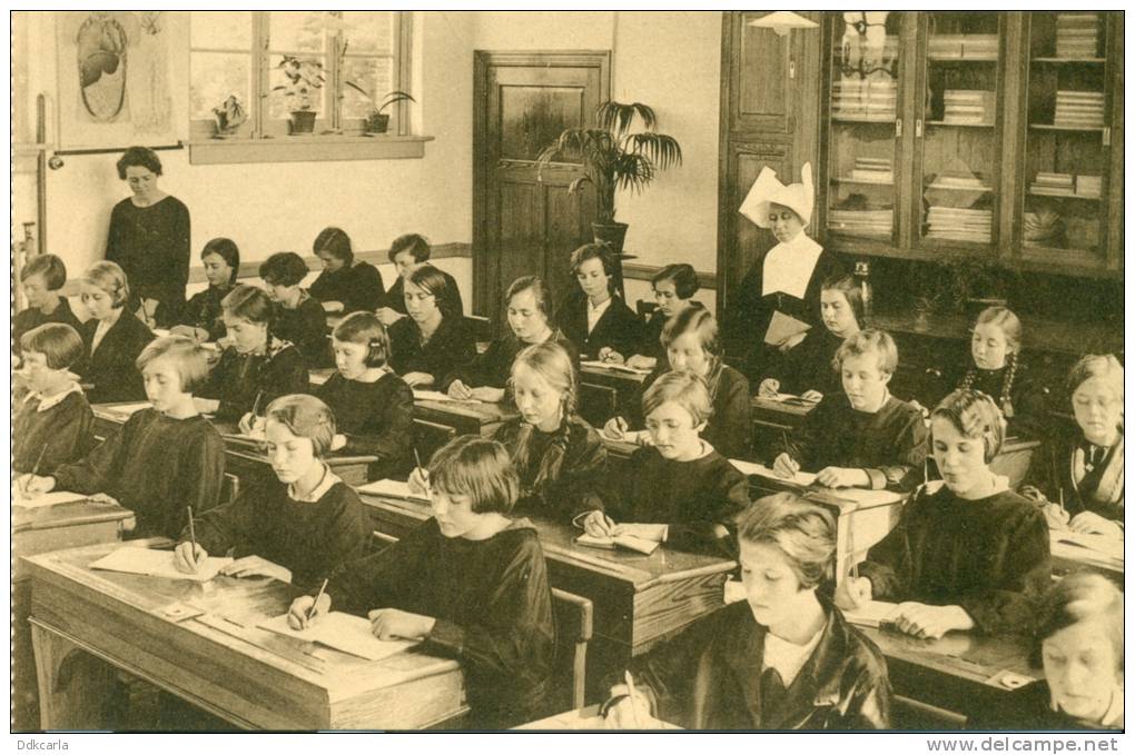 Mortsel - Beroepsschool - Studieklas I - Achterkant - Mortsel