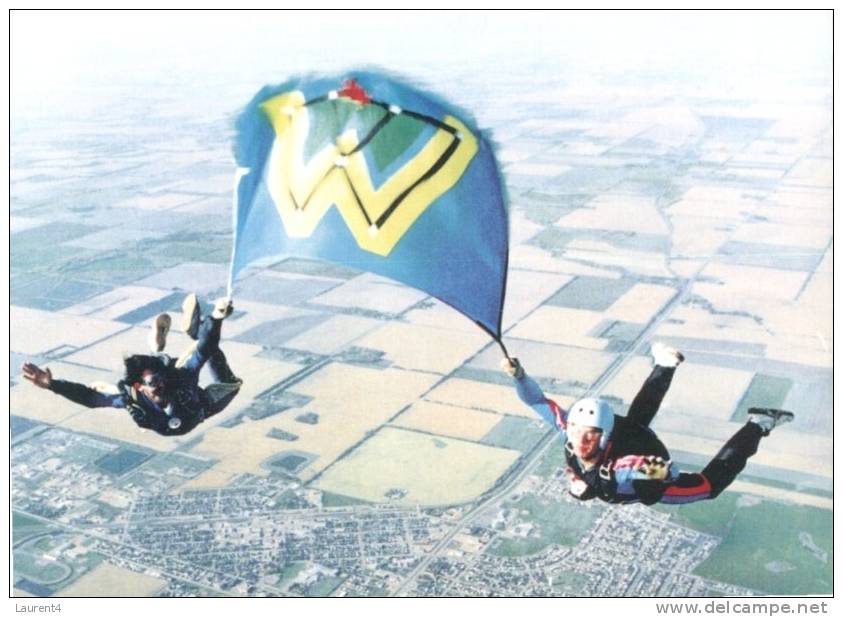 (350) Parachutisme - - Fallschirmspringen