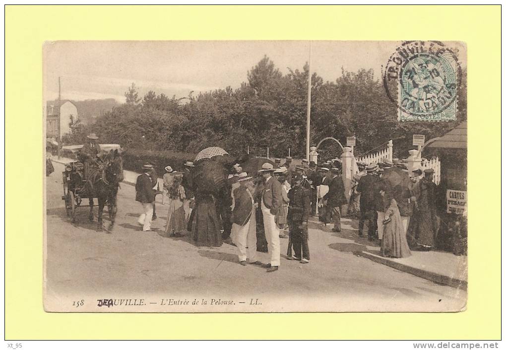 Deauville - L'entree De La Pelouse - Trouville - Avec Defauts - Deauville