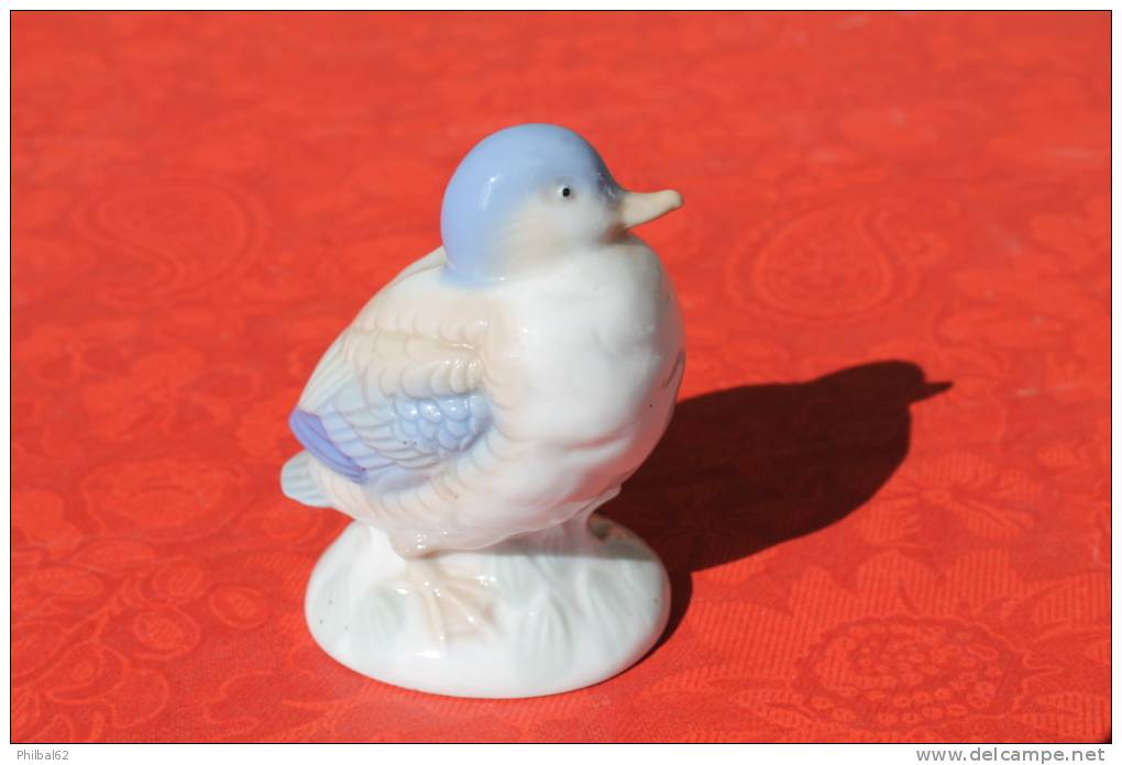 Oiseau Décoratif : Caneton En Porcelaine. - Tiere