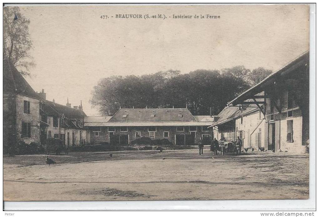 BEAUVOIR - Intérieur De La Ferme - Baillycarrois