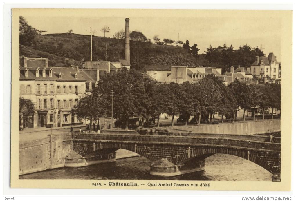 CHATEAULIN  - Quai Amiral Cosmao Vue D'été. - Châteaulin