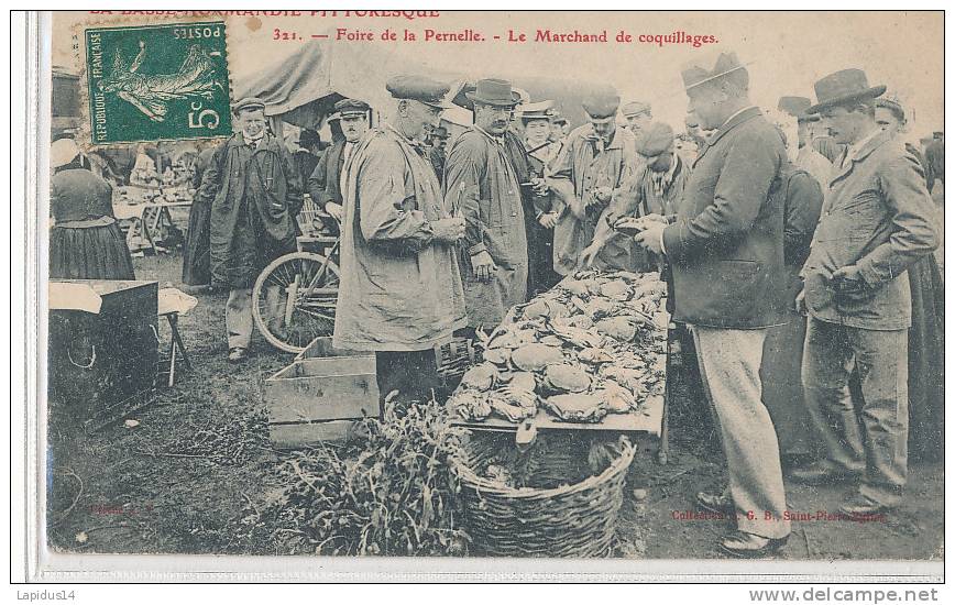 G G M 568 -C P A - FOIRE DE LA PERNELLE - LA BASSE NORMANDIE PITTORESQUE-  (50) LE MARCHAND DE COQUILLAGES - Ferias