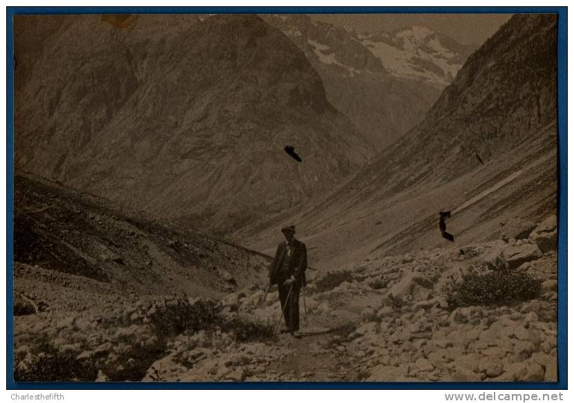 VERS 1930 VIEILLE PHOTO EN HAUTE SAVOIE - LA BERARDE ANIMEE 11 X 16 Cm - Autres & Non Classés