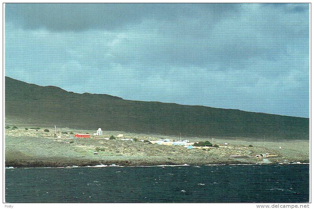 CPSM - TERRES AUSTRALES ANTARCTIQUES FRANCAISES - AMSTERDAM - MARTIN DE VIVIES - Coul - Déb 80 - - TAAF : Franz. Süd- Und Antarktisgebiete