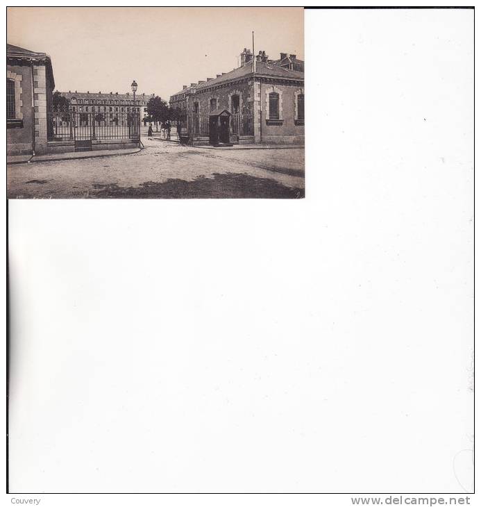 CPA 44  NANTES, Caserne Cambronne. 65° De Ligne.(animée). - Nantes