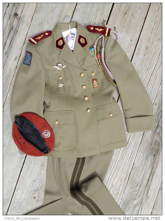 TRES BEL UNIFORME  MEDECIN  PARACHUTISTE   : 1° R.C.P.   - années 1970 - ETAT NEUF