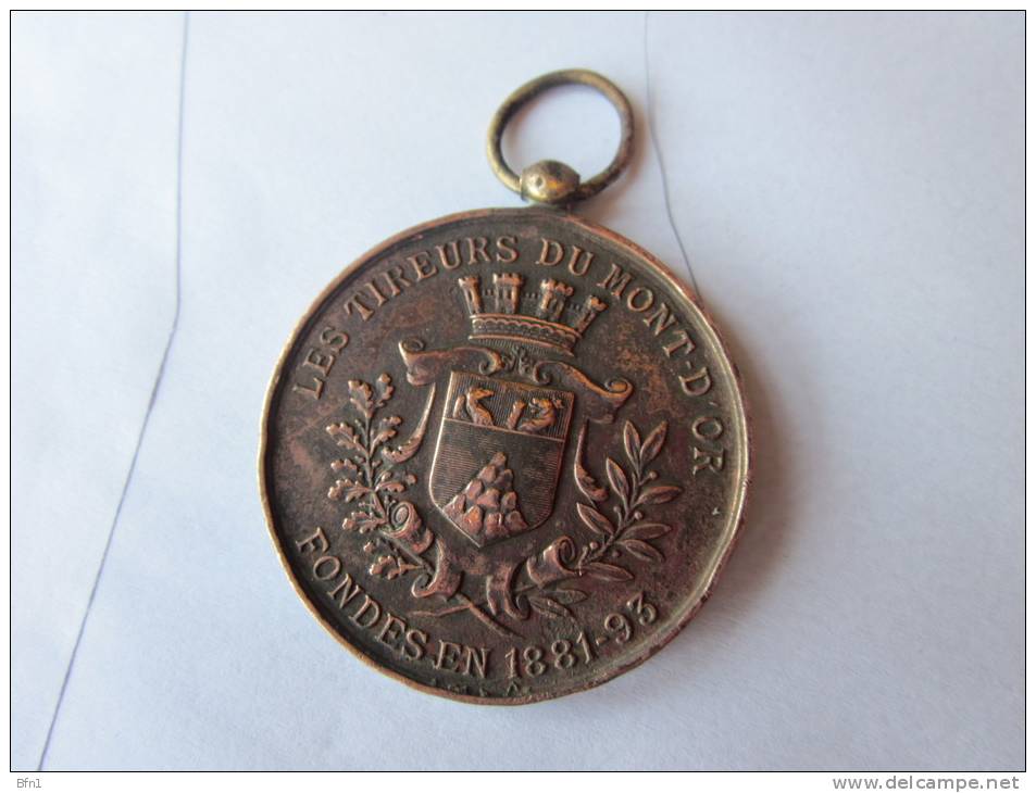 MEDAILLE 1893 LES TIREURS DU MONT -D'OR FONDES EN 1881-93 PHOTOS - Professionals / Firms