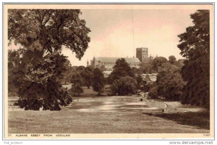 Royaume-Uni - Angleterre - Albans Abbey - 3 Cards : From Veralum, Wallingford Screen And Nave - Hertfordshire