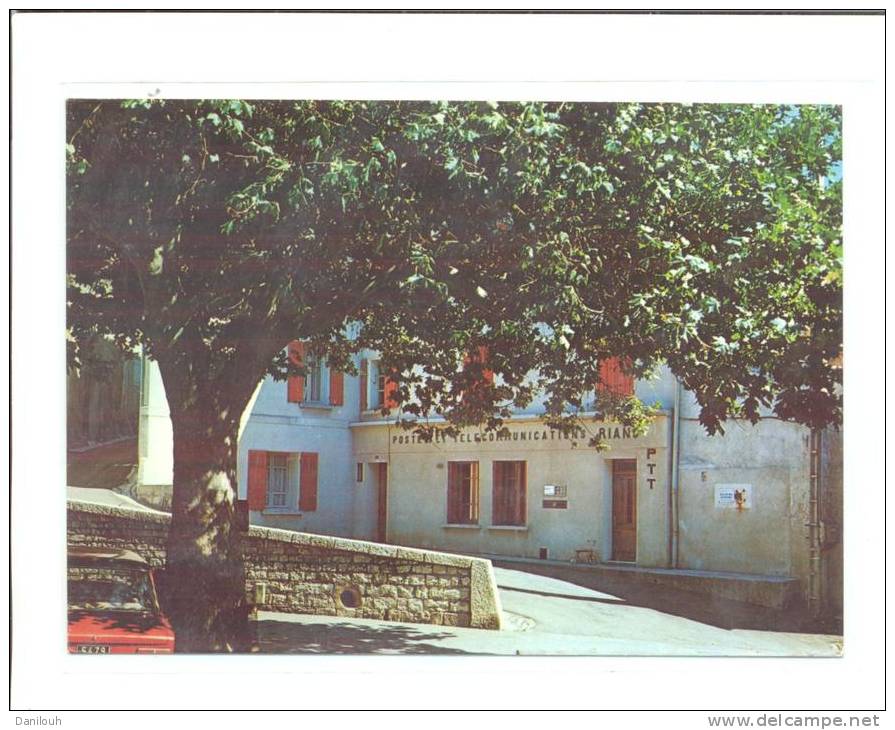 83 // RIANS   Place De La Liberté Et La Poste  CPSM - Rians