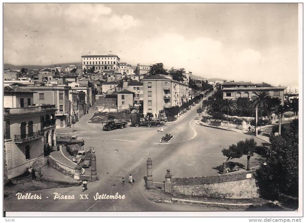 VELLETRI, PIAZZA XX SETTEMBRE, B/N VIAGGIATA  1957 , ANIMATA E  VETTURE D'EPOCA, - Velletri