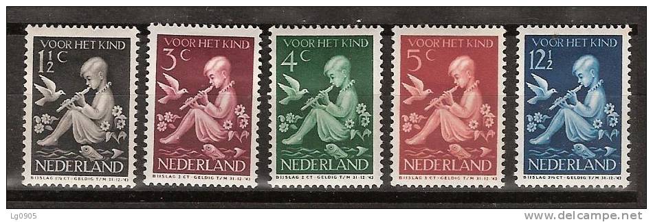 Nederland Netherlands Pays Bas 313 314 315 316 317 MLH ; Kinderzegels,children Stamps, Timbres D´enfants, Sellos De Nino - Neufs