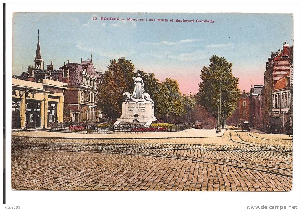 12 - ROUBAIX - Monument Au Morts Et Boulevard Gambetta - Roubaix